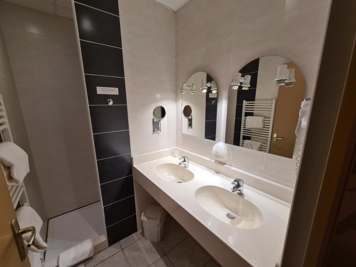 Hostellerie Du Cantal Murat  Esterno foto